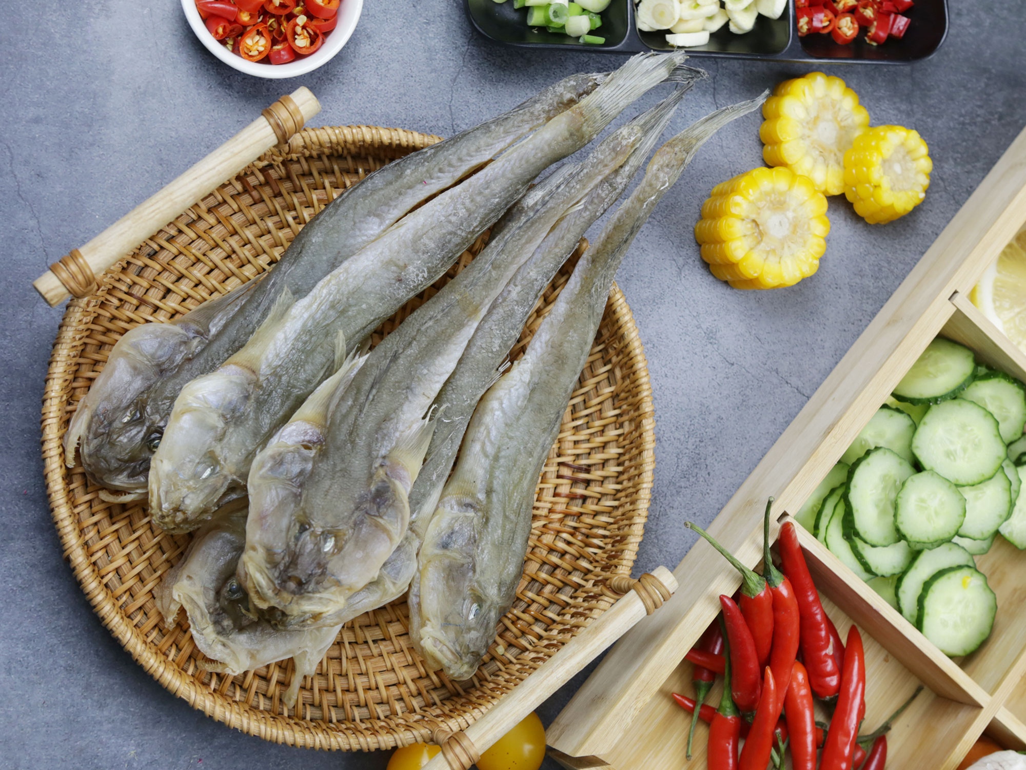 扔吧魚干